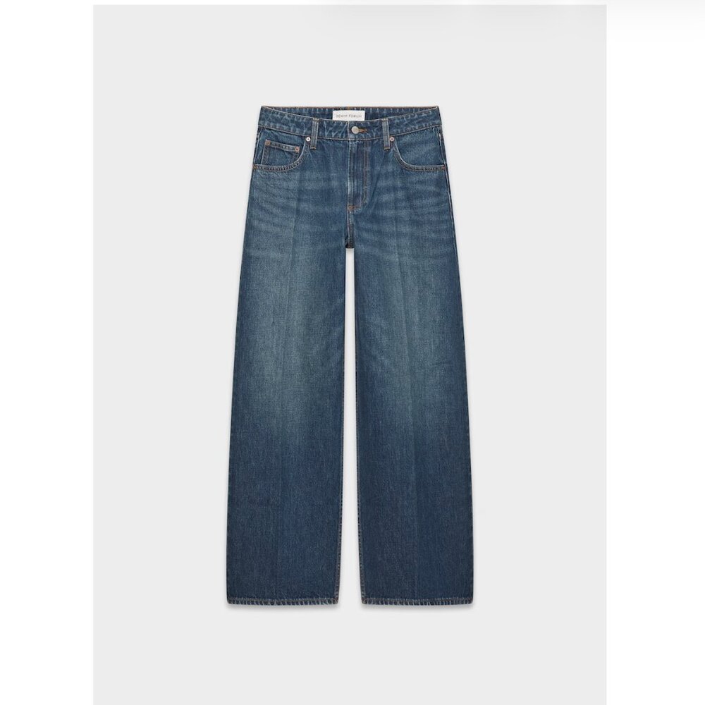 Aritzia, Denim Forum The '90s Winona Lo-Rise Wide Jean, Size 26
